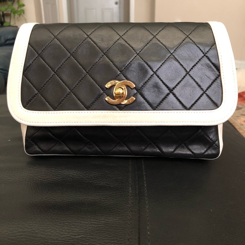 SOLD**Chanel Classic Vintage Two Tone Flap Bag - Picture 3 of 15